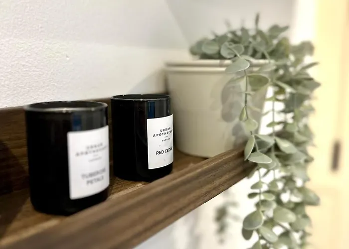 White Exelby Leeming Bar